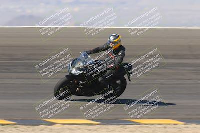 media/Nov-06-2023-Moto Forza (Mon) [[ce023d0744]]/4-Beginner Group/Session 2 (Bowl Tight Speed)/